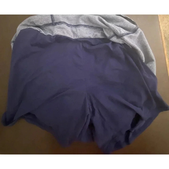 Avenue Skort Plus Size 18/20 or 1X Navy Blue & White Striped Stretch N104 - Picture 4 of 6